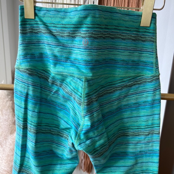 Lululemon Striped Leggings - Picture 4 of 4